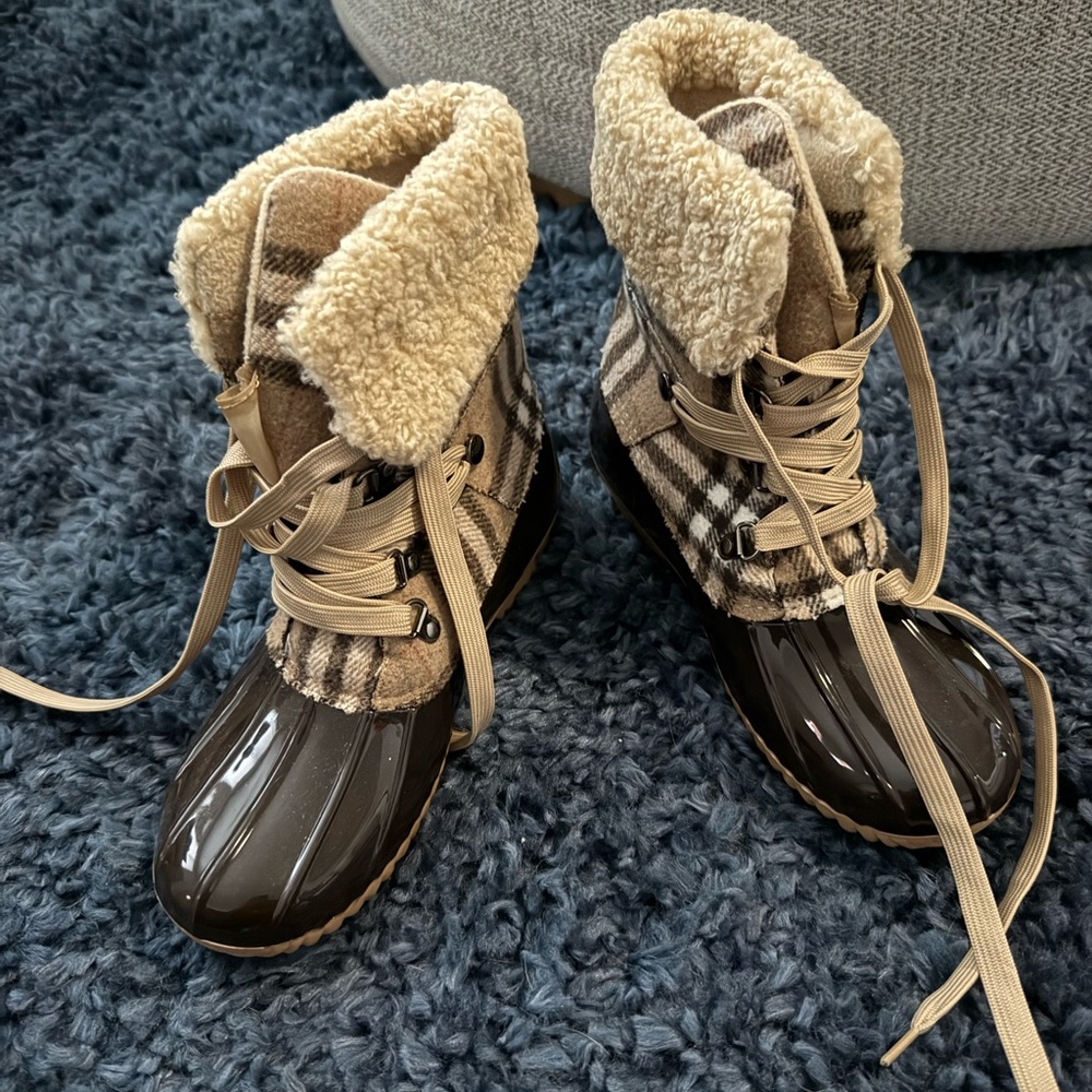 Dolce Vita Plaid Lace Up Boots - Brown and Cream
